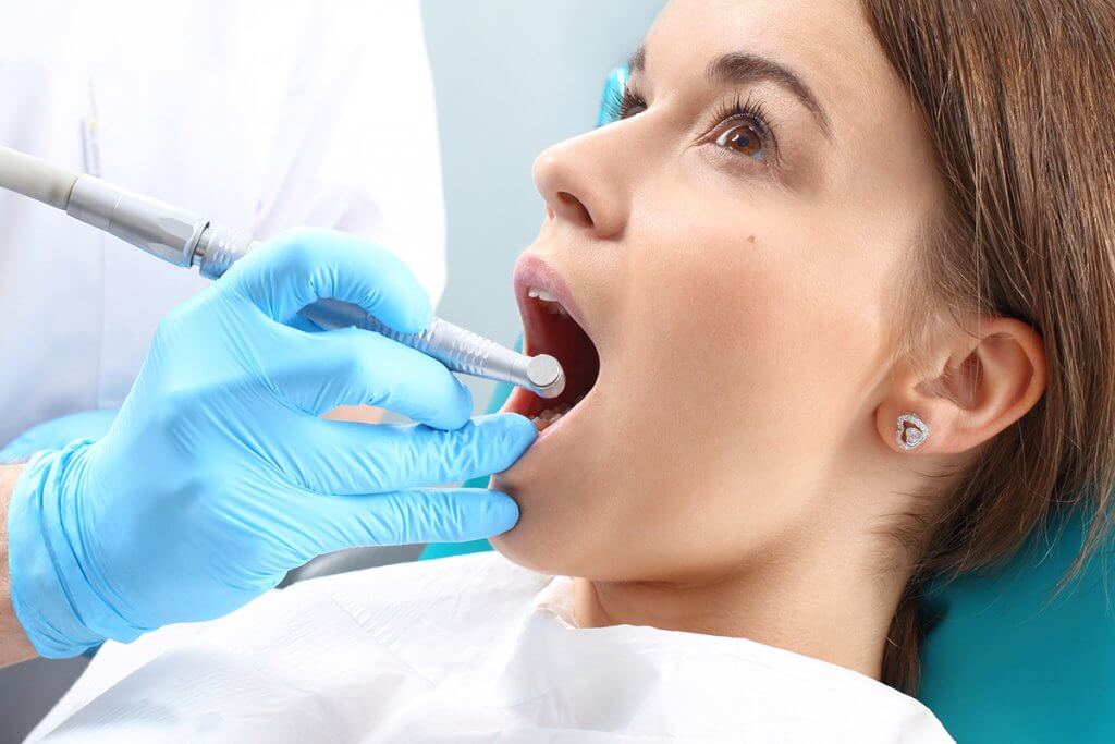 How Do You Know if You Need a Root Canal? | Flint, MI